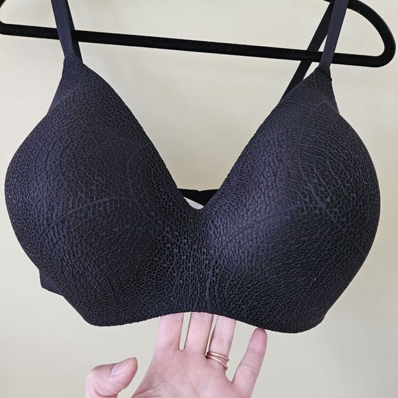 KNIX Lace Wireless Seamless Bra Black Adjustable Straps Your Lace WingWoman 8+ - Picture 3 of 11